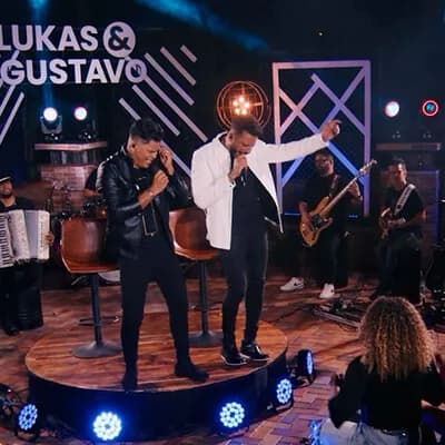Lukas e Gustavo em apresentação